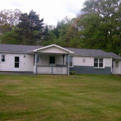 1816 Rombold Rd Hermitage, PA 16148