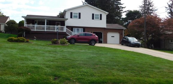 571 Seventh St Sharpsville, PA 16150