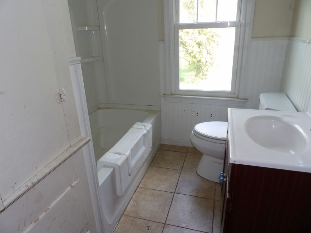 bathroom1