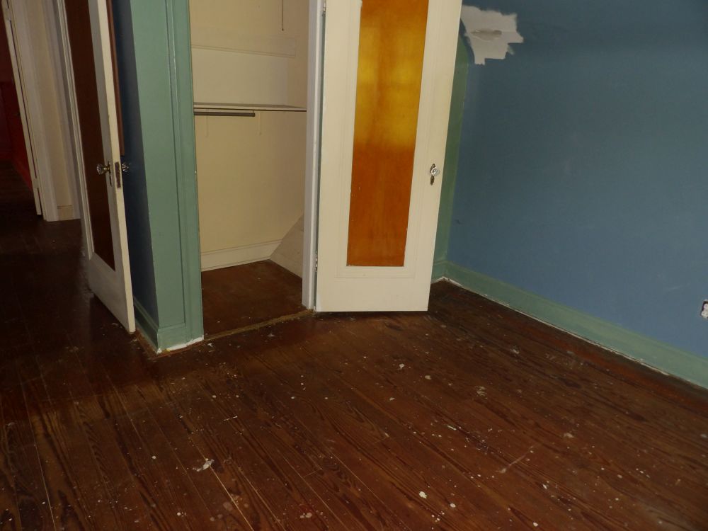 bedroom4