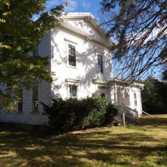 9754 W Lake Rd Lake City, PA 16423